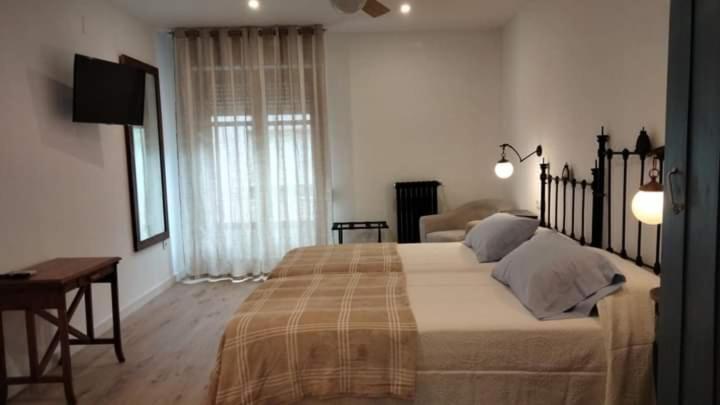 Hostal Los Aromas Villena Luaran gambar