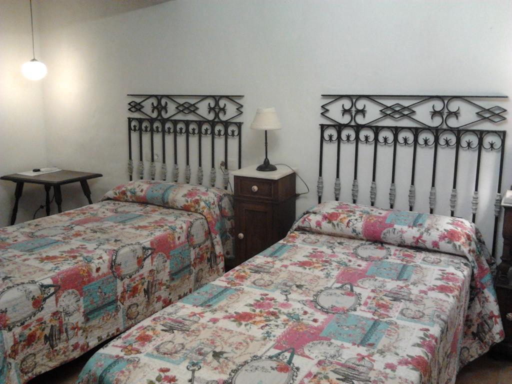 Hostal Los Aromas Villena Bilik gambar