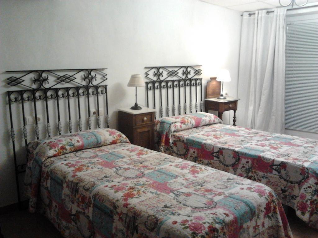 Hostal Los Aromas Villena Bilik gambar